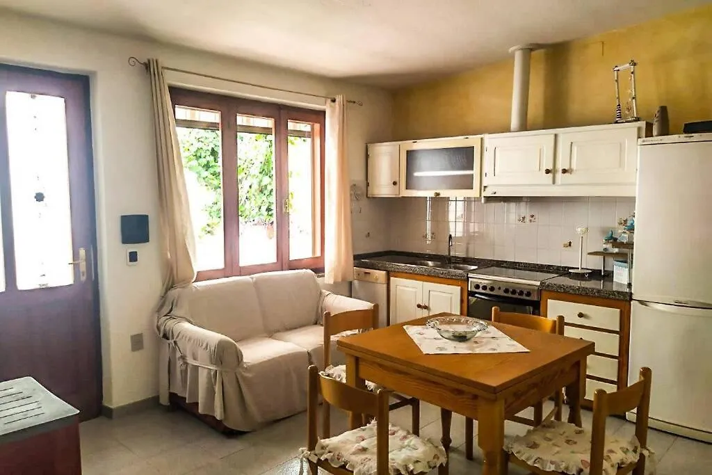 Casa Maddalenina Con Giardino, Vicino Al Mare! Apartment La Maddalena   La Maddalena (Sassari)